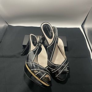 Women’s heel shoes
